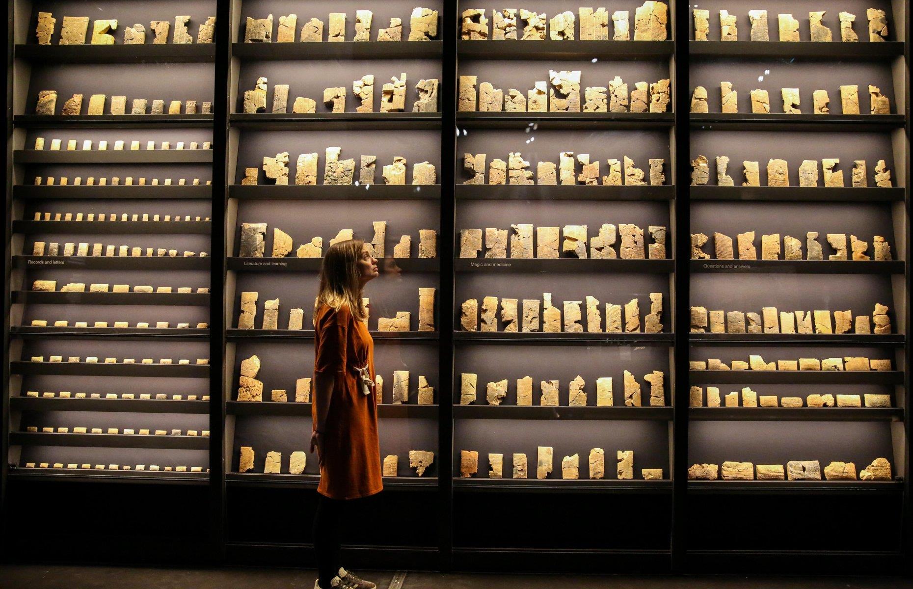 Library of Ashurbanipal, Iraq